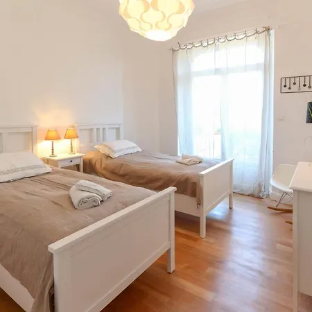 公寓 Superb 3br With Ac Sea View Private Garden Parking- Benakey 戛纳