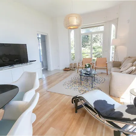 Superb 3br With Ac Sea View Private Garden Parking- Benakey 公寓 *