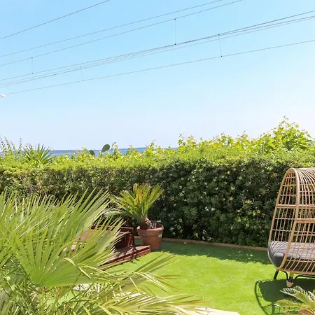 Superb 3br With Ac Sea View Private Garden Parking- Benakey 公寓 *