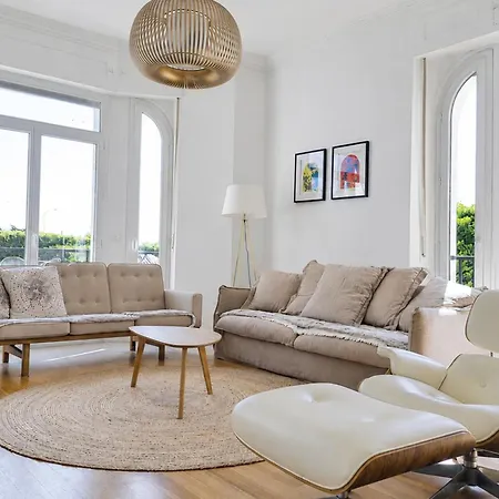 Superb 3br With Ac Sea View Private Garden Parking- Benakey Cannes