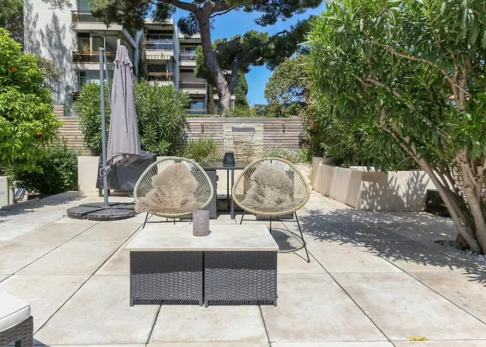 Superb 3br With Ac Sea View Parking And Garden - Benakey