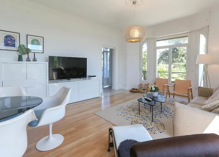 Apartamento Superb 3br With Ac Sea View Parking And Garden - Benakey