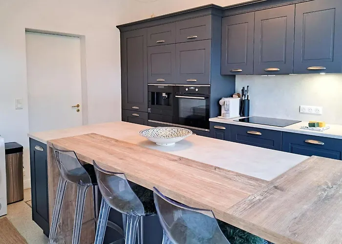 Superb 3br With Ac Sea View Parking And Garden - Benakey Cannes