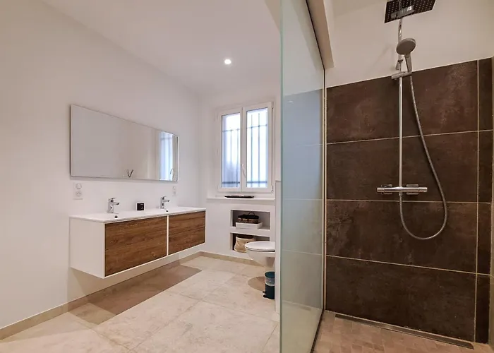 Apartamento Superb 3br With Ac Sea View Parking And Garden - Benakey