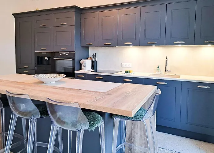 Superb 3br With Ac Sea View Parking And Garden - Benakey Apartamento *